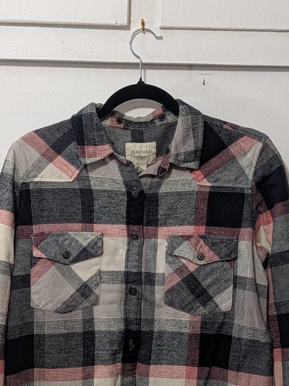 Forever 21 Los Angeles Co. flannel long sleeve Black Red White Plaid
